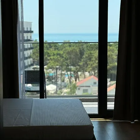 Kraja Hotel Golem (Tirana)