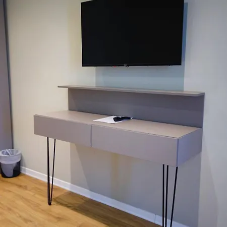 Hotel Kraja Golem (Tirana)