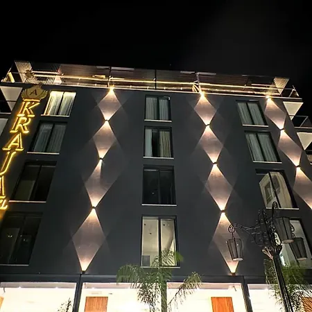 Kraja 4* 格勒姆