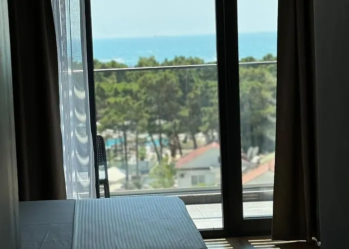 Kraja Hotel 4*