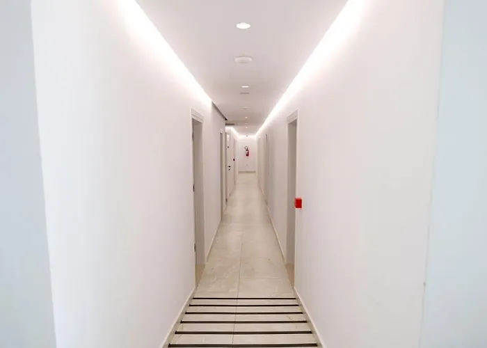 Kraja Golem (Tirana)