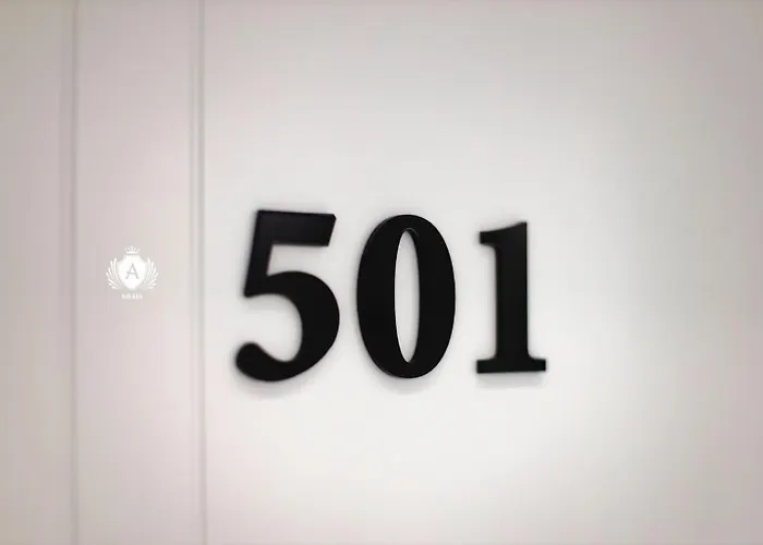 Kraja Hotel Golem (Tirana)